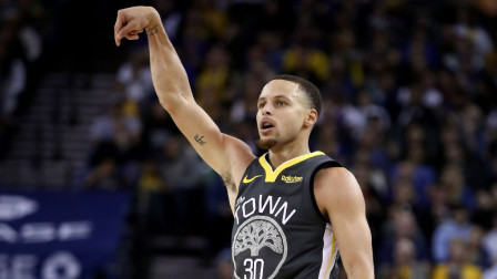 NBA流言收割机 库里私人训练师谈库里伤病：恢复前几周的情况至关重要