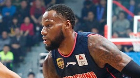 CBA 18/19赛季 福建VS广东第三节：半场结束，广东队69-42大比分领先福建