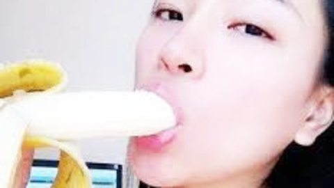 欢乐囧图 欢乐囧图第59期 一口吃香蕉永远是妹子的痛