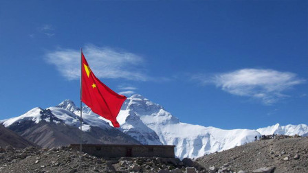 珠穆朗玛峰一半在中国一半在尼泊尔，为何都说属于中国