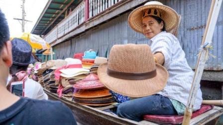 聊斋怪谈 在泰国有人往你头上戴草帽 千万要避开 不然绝对后悔死