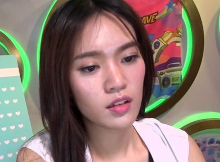 818超女聊天室 丁芙妮摇滚风衣欧美范十足