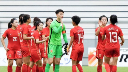 中国足球报道2022 热身赛-中国女足4-0大胜西甲球队韦尔瓦体育