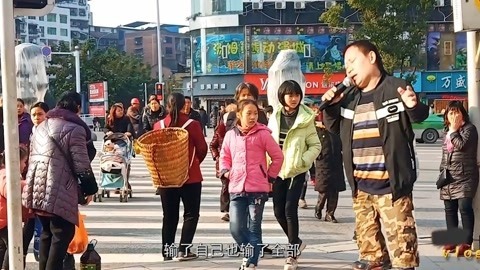 唱罢吹灯 小哥唱歌太牛逼了，这首情歌《偷偷的哭》真把我唱哭了