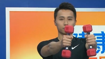 客厅里的健身房