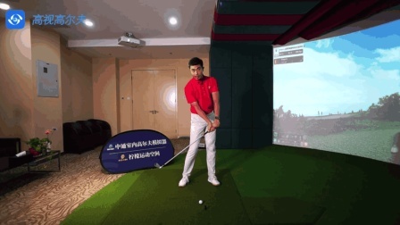高尔夫击球视频教学  如何保证下杆击球时杆面回正?
