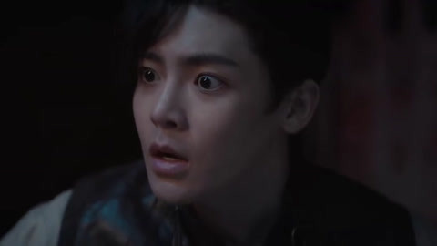 心宅猎人&middot;精选看点 元慕青掉在了江烁的身上？