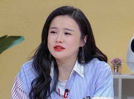 放学后 姐姐做作业让冉莹颖回忆童年
