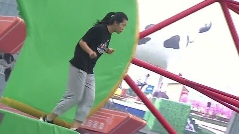 男生女生向前冲 红牛专场挑战赛