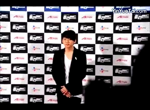 IU kiss&cry Holyland 新闻发布会 饭拍版-U-Kiss (UKiss)