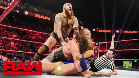WWE RAW 2019 【RAW 04/29】卢卡家族三人遭维京突袭者手撕