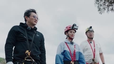 第6期 探险队挑战天坑速降 蓝天救援队无偿救援只因爱