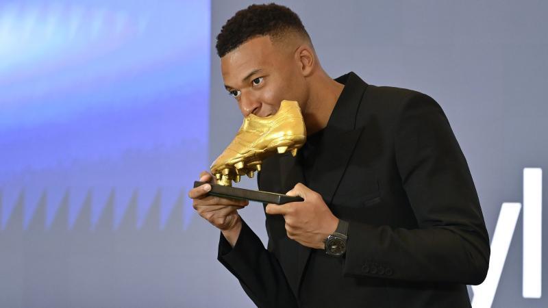 [天下足球]20251103 姆巴佩首获欧洲金靴