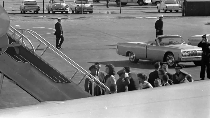 《空军一号秘史》第1集