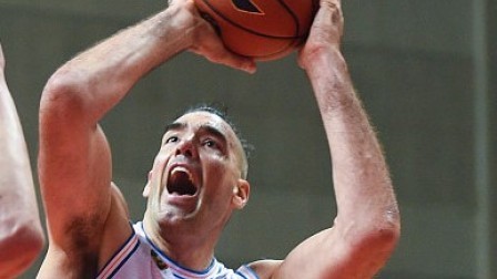 CBA 18/19赛季 上海VS北控第二节：斯科拉率队强力输出，上海52-46北控
