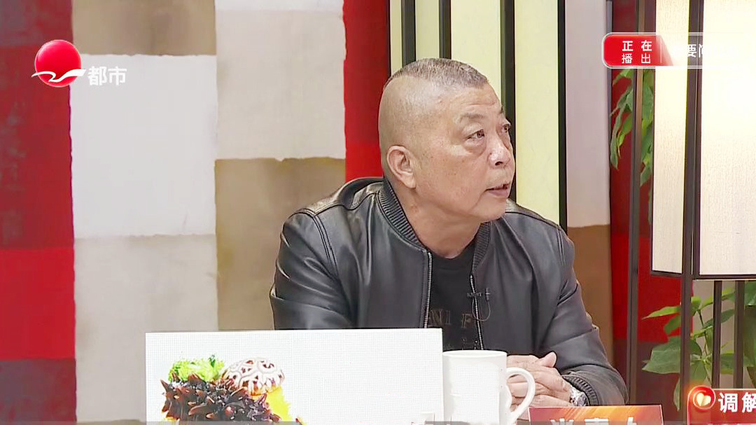 母亲的房产证为何不是她一个人的？