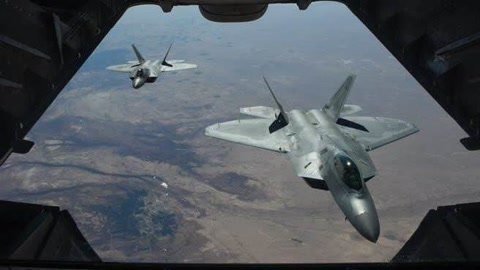 环球火力点 14架F22驻冲绳嘉手纳基地