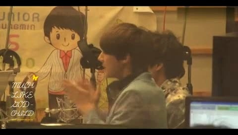 世勋卖萌 摇头晃脑 Kiss The Radio 饭拍版 12/05/07-EXO-K