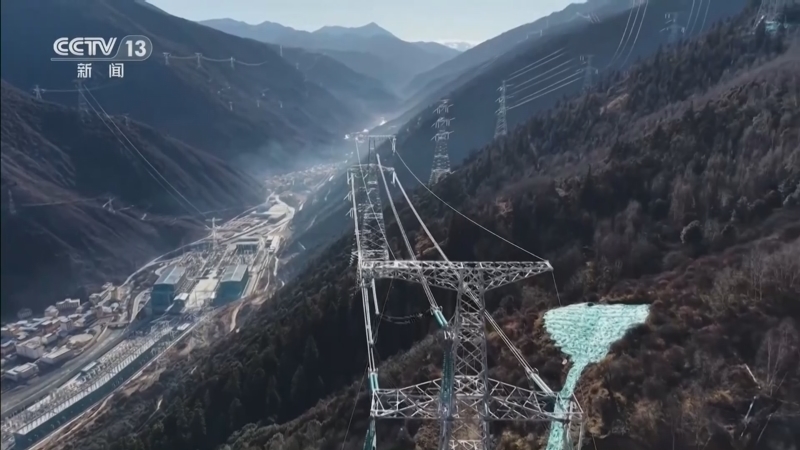 《新闻直播间》 20251227 11:00