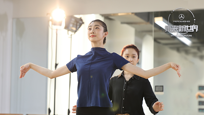 1岁失去听觉、看妈妈嘴形学说话，听障舞者讲述学舞经历引众人落泪