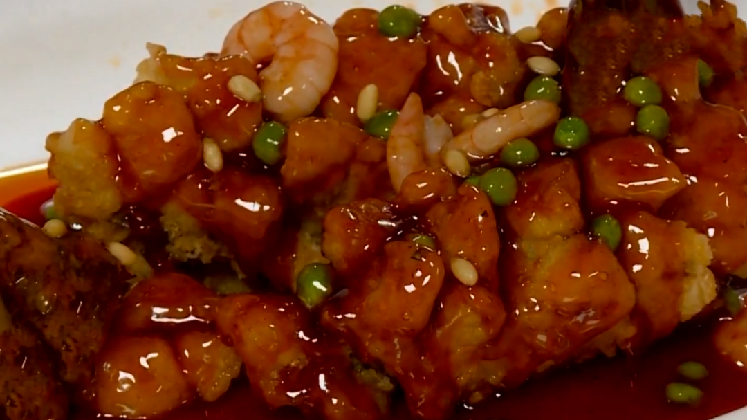人气美食 沪太路特色面馆 牛肉紫菜酱拌面