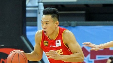 CBA 18/19赛季 天津VS深圳第二节：贺希宁连入三分，天津41-53深圳