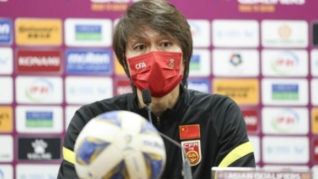 中国男足冲击2022世界杯 足球报：国家队管理层、中国足协层面对李铁发布会言论非常头疼