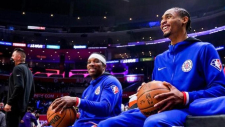 NBA热辣资讯 名记：快船将送出布莱德索&温斯洛 从开拓者得到鲍威尔&考文顿