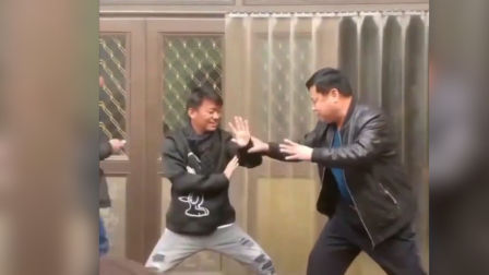 土豆娱乐快报 2018 2月 王宝强回乡过年秒变“观光景点”出手阔绰大方宴客