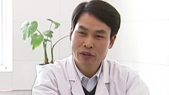 经典传奇 解密变色人·女子身体变色 颜值严重被拉低