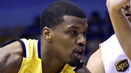 山东VS北控第一节：劳森助攻张春军上进空篮，雷多连得5分