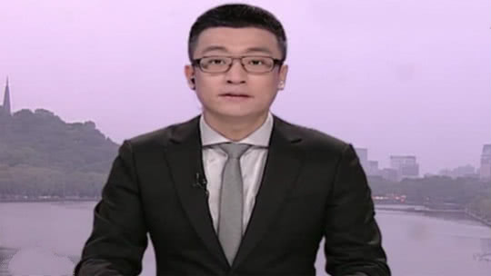 1818黄金眼 小伙子“纪实摄影” 动静实在不小