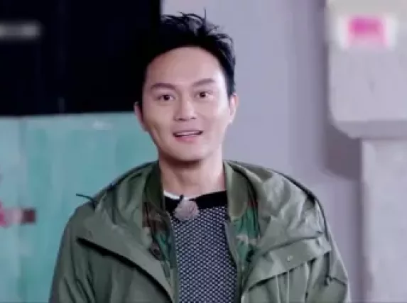 金希澈化身管家主持