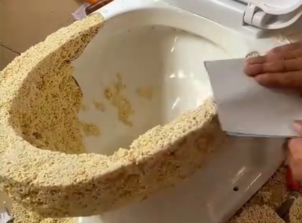 新闻大求真 方便面修补的物件安全吗？
