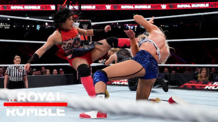 WWE在中国 2019王室决战大赛 中国之星李霞亮相上绳挑战赛