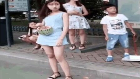 猿创精选 妹子这样吃西瓜好么 难道瓜不要面子的 65