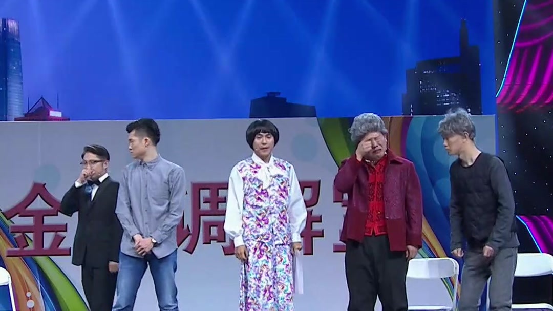 这男扮女装的样子，就能把人笑岔气
