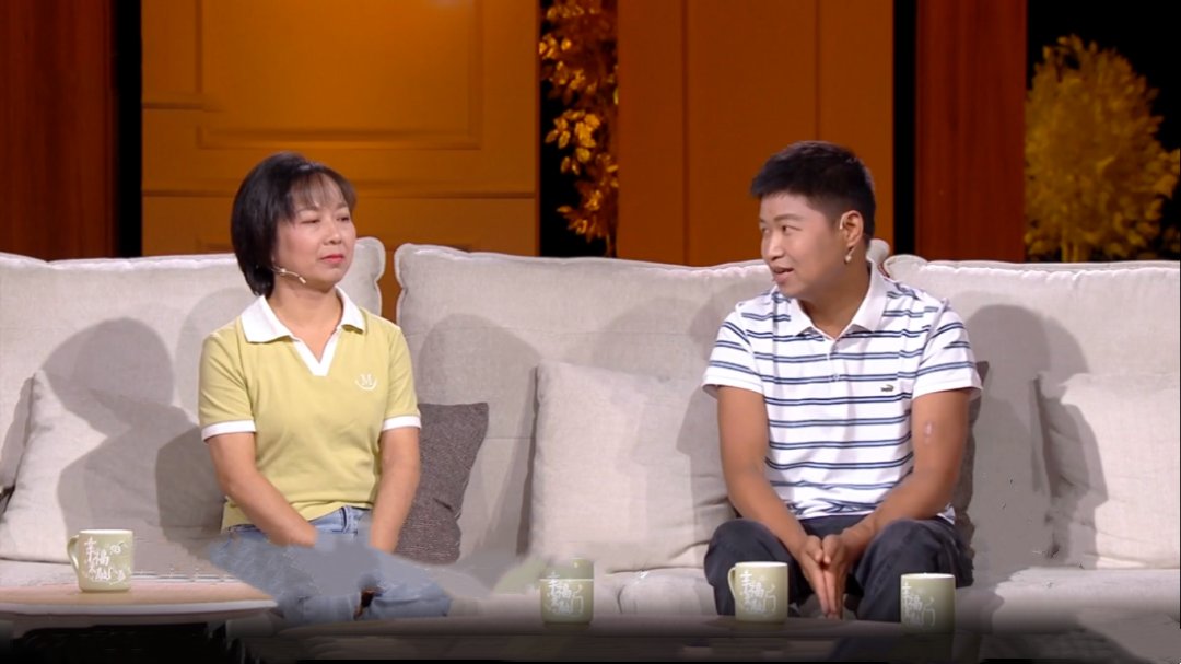 幸福来敲门【天津卫视】 两人因病结缘 凌海棠巧计追男友