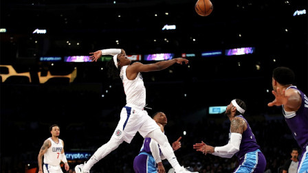 2021-2022赛季NBA集锦 詹姆斯21+11 威少&安东尼18分 快船拒绝逆转胜湖人
