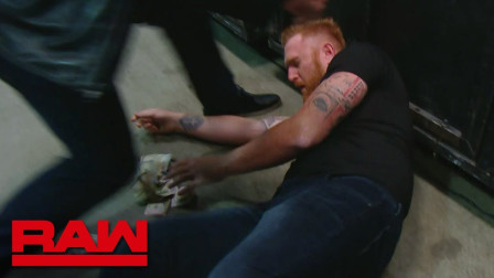 WWE RAW 2019 【RAW 06/17】德鲁用金钱羞辱希斯莱特