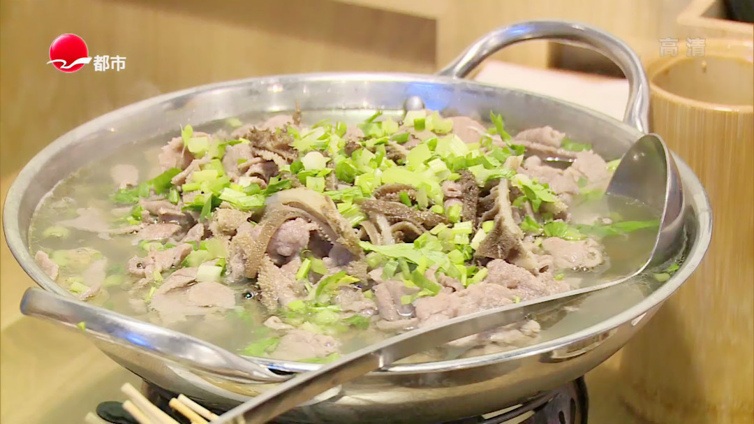 黄陂南路乐山小吃 跷脚牛肉是招牌