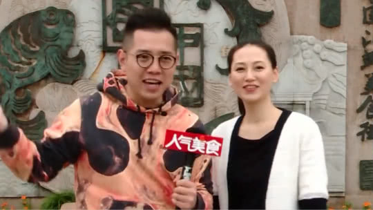 人气美食 不加水的干蒸鸡 芋头烧肉才最解腻