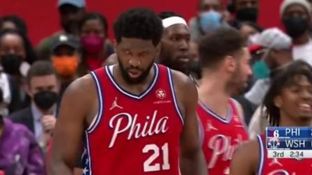 NBA热辣资讯 哈雷尔连续与恩比德冲突遭驱逐！事后恩比德表情绝了！
