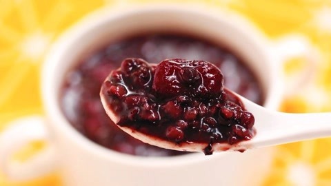 迷迭香 补血养颜红豆黑米粥！