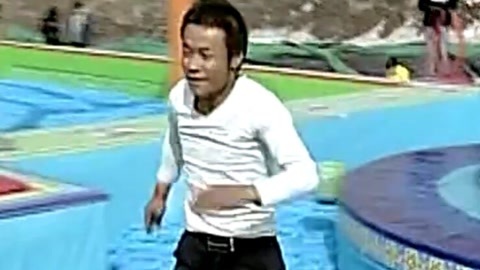 飞跃彩虹第二季 骑友相伴闯关 境况大不同