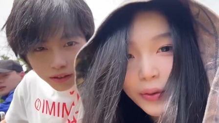 小庄小牛悠然钓鱼，在线唠嗑进行时