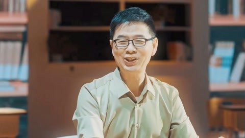 超级语文课 刘恋带领学生追月亮轨迹