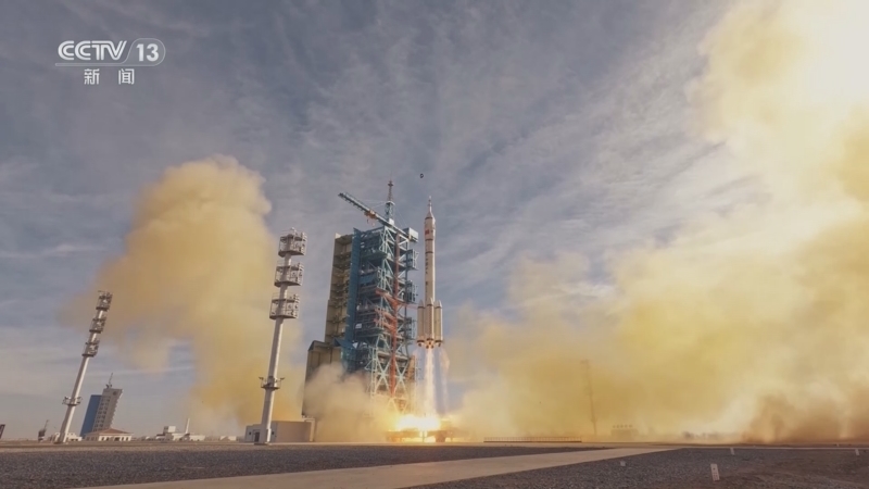 《非凡奔赴——中国载人航天工程首次应急发射任务纪实》 20260102