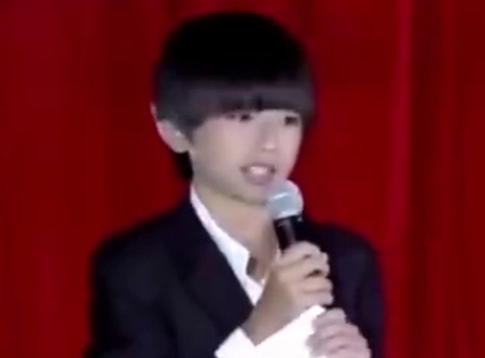蔡徐坤个站 蔡徐坤朗诵书法样样精通
