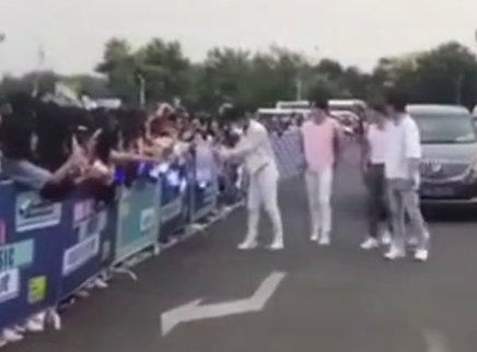 娱乐新鲜爆 大厂boy真的不pick一下吗？